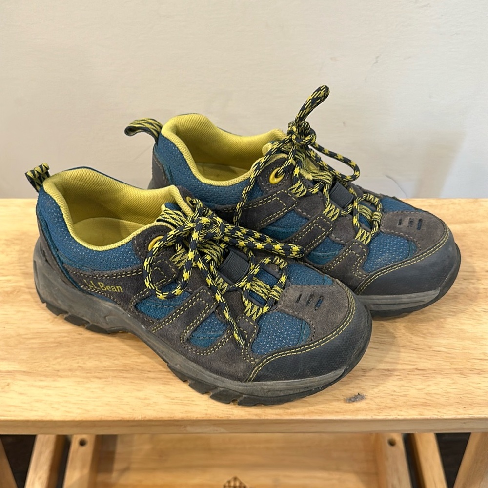 LL Bean kids size 2 hiking shoes